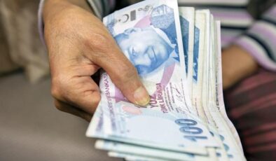 4 bin liralık emekli bayram ikramiyesi Meclis’te kabul edildi
