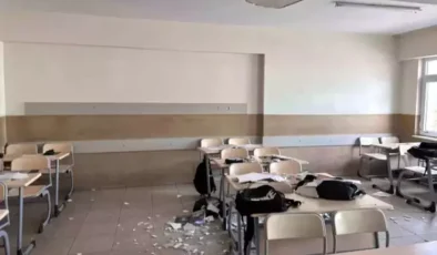 Eskişehir’de Okulda Tavandan Sıva Düşmesi: 4 Öğrenci Yaralandı