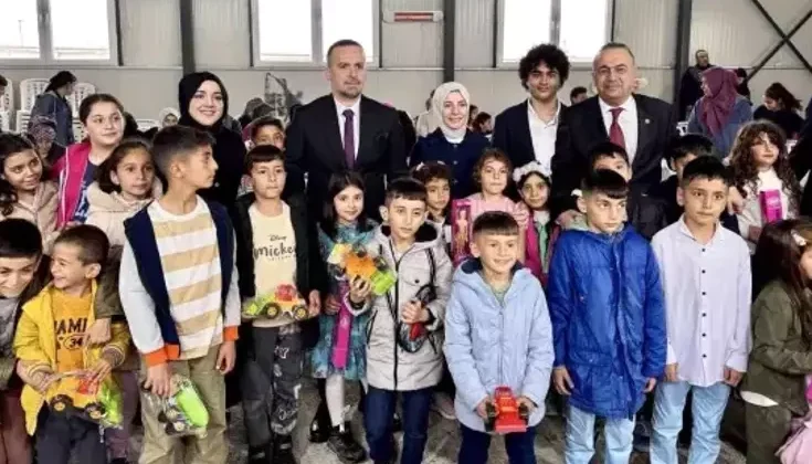Bayram Coşkusu Samanköy Konteyner Kent’te Yaşandı