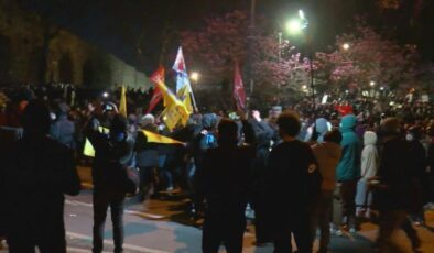 Saraçhane’de tansiyon çok yüksek! Polis göstericilere müdahale etti