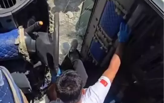 Şanlıurfa’da Kamyon Devrildi